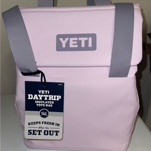 Yeti Daytrip 14L Insulated Tote Bag Cherry Blossom